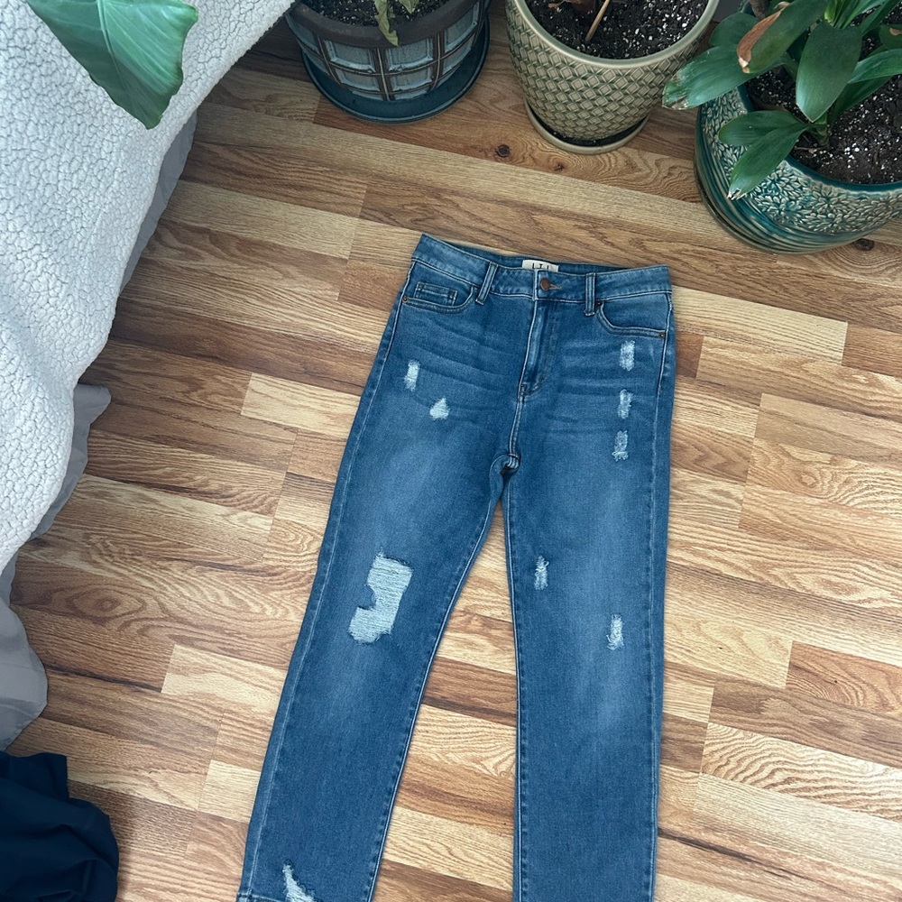 Letter to Juilet L.T.J. Straight Leg Distressed Jeans